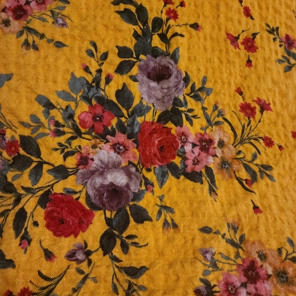 Torrid Yellow Floral Crinkle Blouse Size 3 - Picture 7 of 9